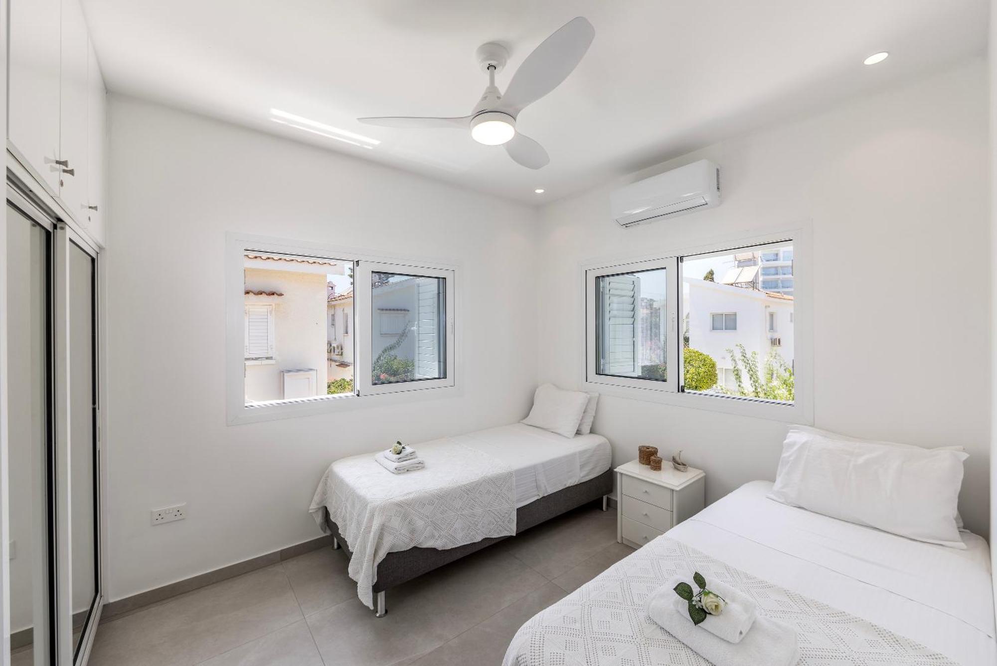 Protaras Nisia Seaside Villa Ngoại thất bức ảnh